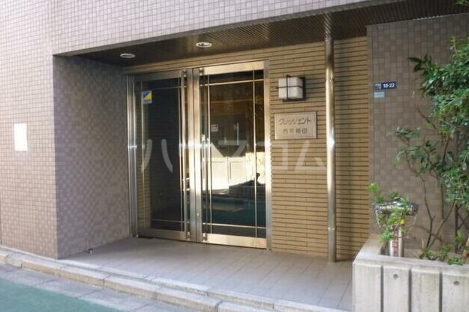 15/18 エントランス