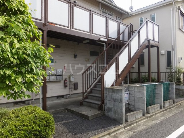 2/3 エントランス