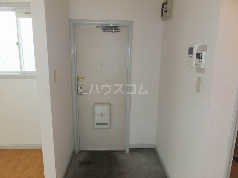 13/30 玄関