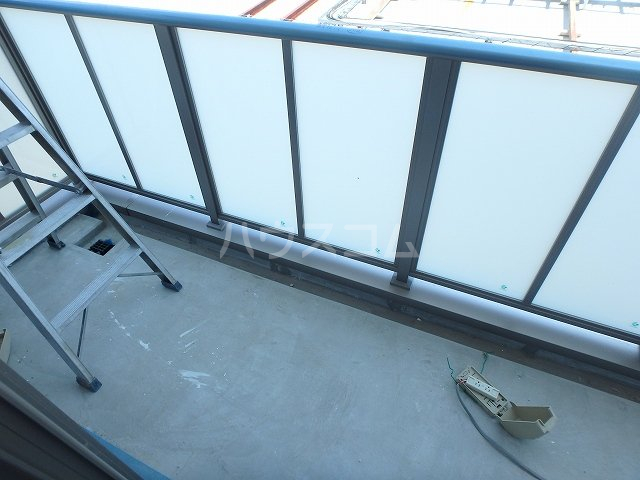 14/28 バルコニー