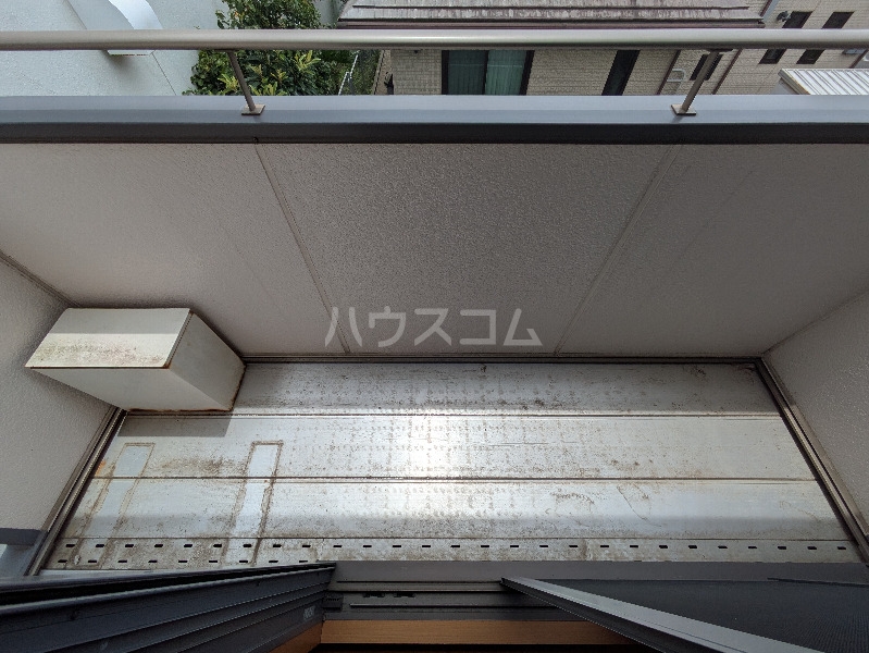 18/27 バルコニー