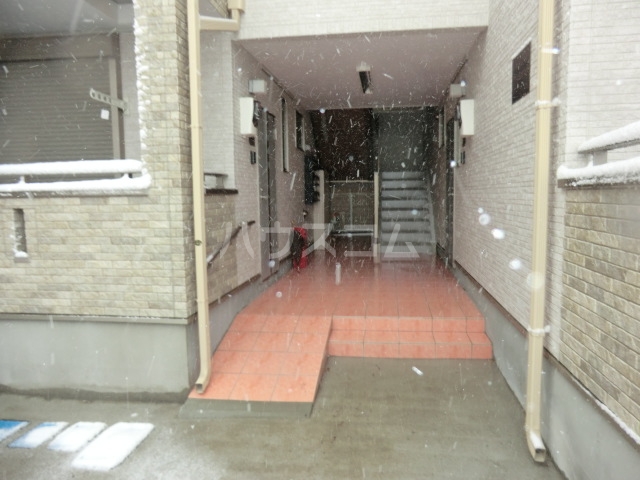 19/25 エントランス