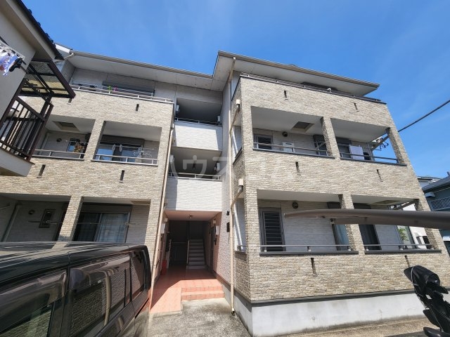 20/25 エントランス