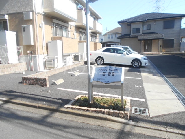 22/30 駐車場