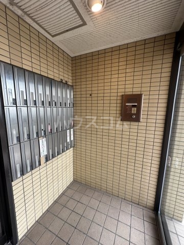 3/6 エントランス