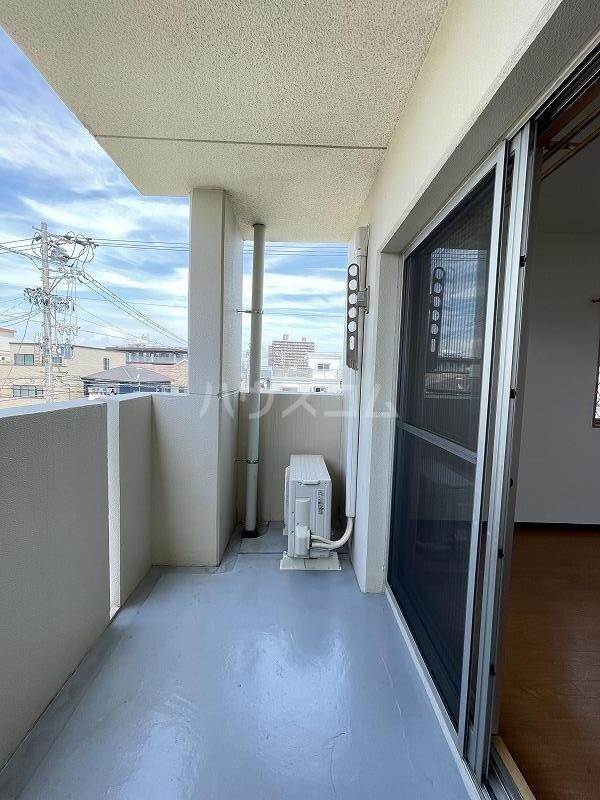 17/27 バルコニー