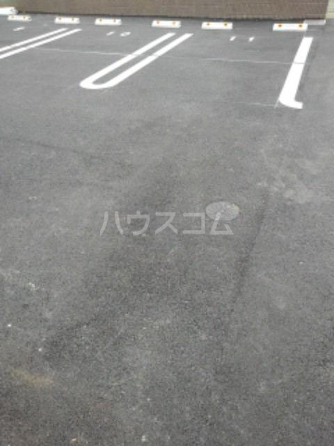14/20 駐車場