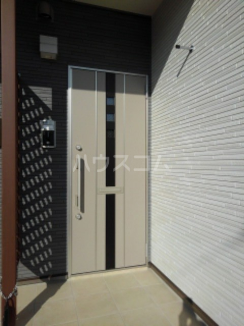 13/19 エントランス