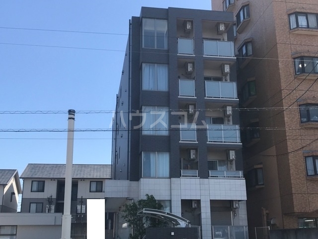 19/26 エントランス