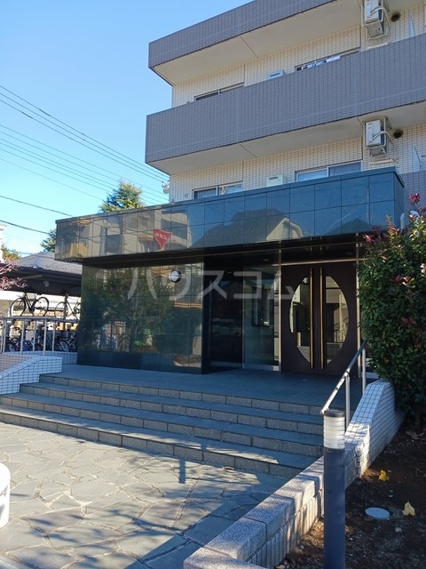 14/22 エントランス