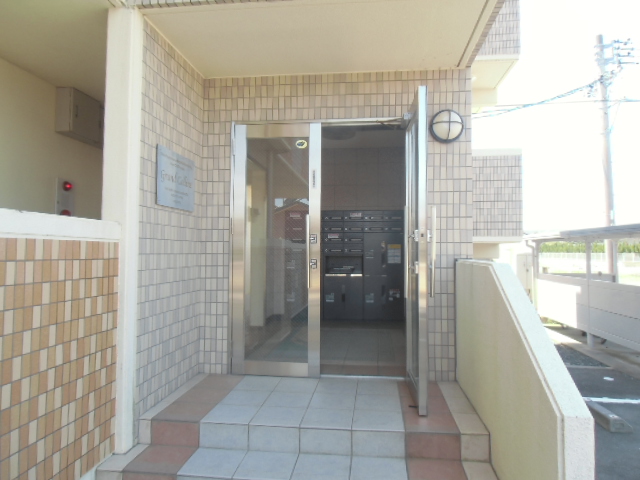 21/23 エントランス