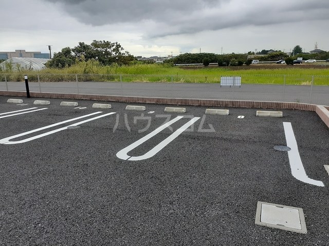25/30 駐車場