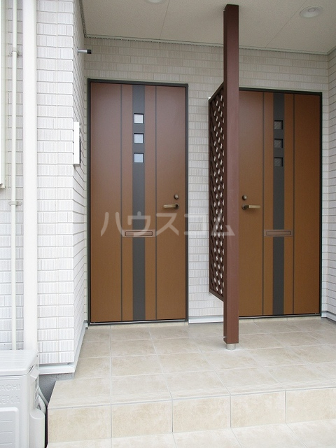 13/20 エントランス