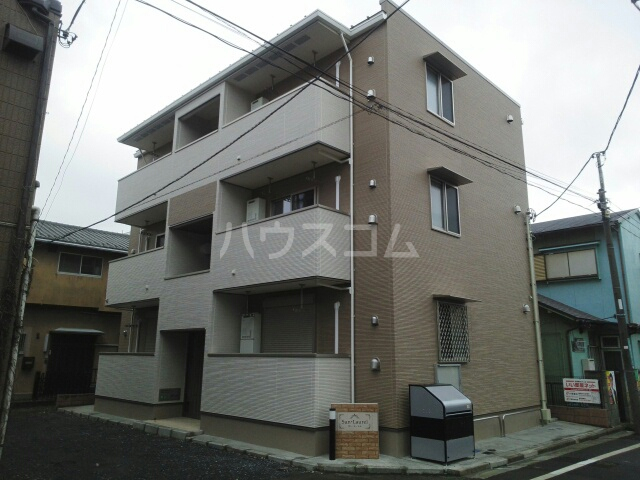 14/20 エントランス