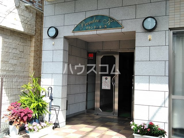 2/3 エントランス