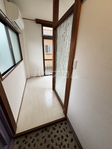 13/30 玄関