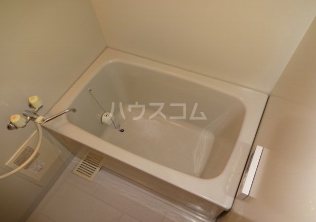 13/30 浴室