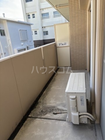 18/26 バルコニー