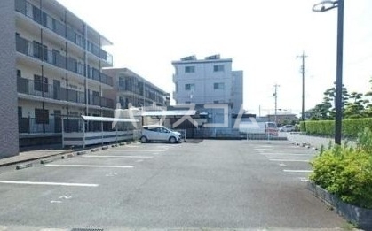 18/26 駐車場
