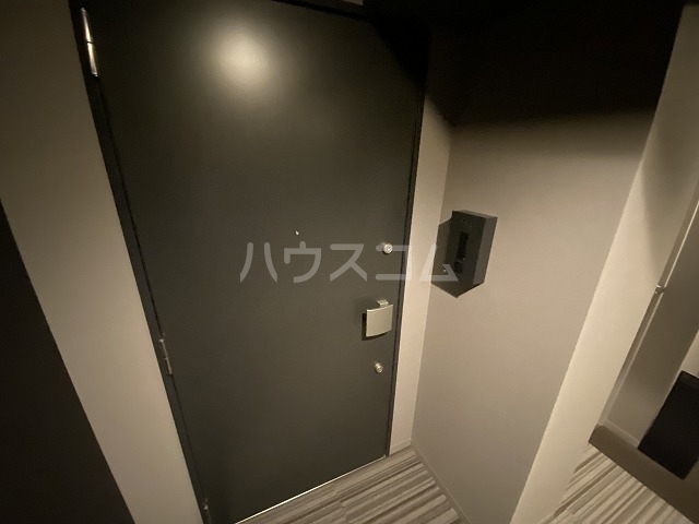 13/30 玄関
