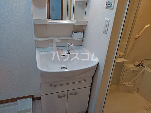 13/30 洗面