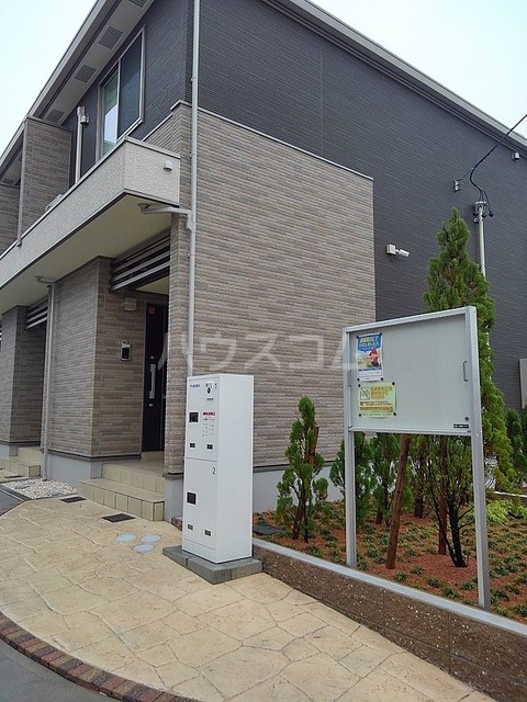 26/30 エントランス