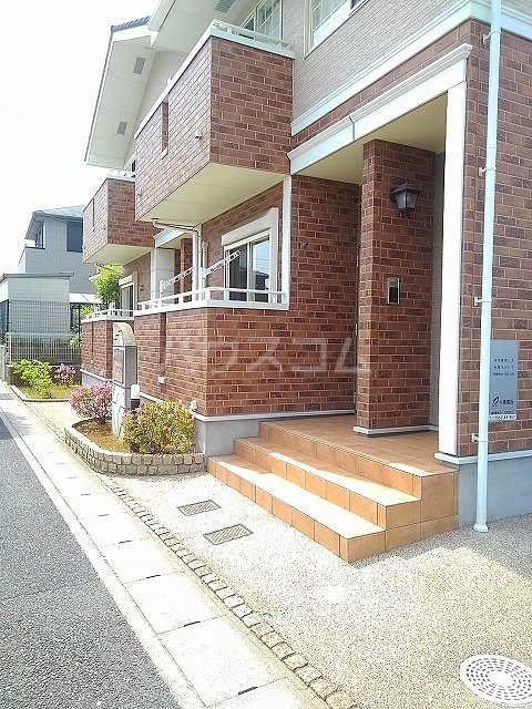 14/20 エントランス