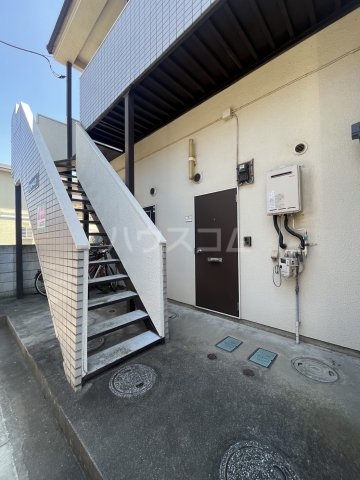 29/30 エントランス