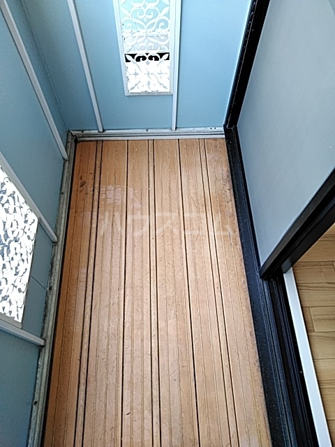 19/30 バルコニー