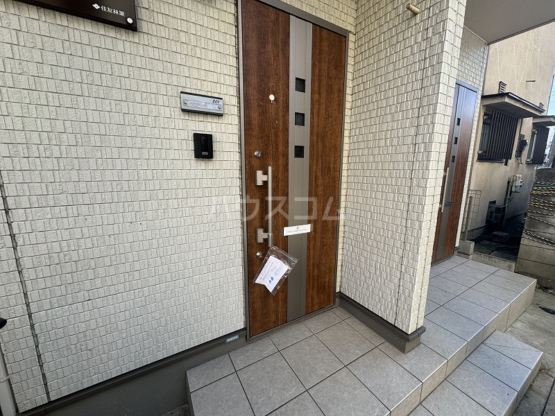 2/5 エントランス