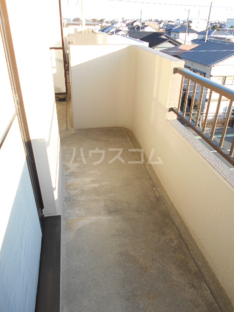 16/27 バルコニー