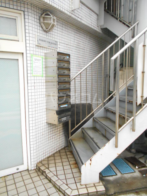 22/29 エントランス