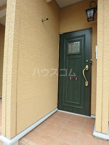 24/30 エントランス
