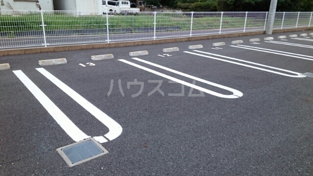 26/30 駐車場