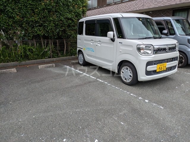 25/30 駐車場