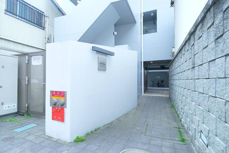 14/21 エントランス