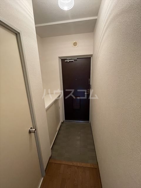 13/30 玄関