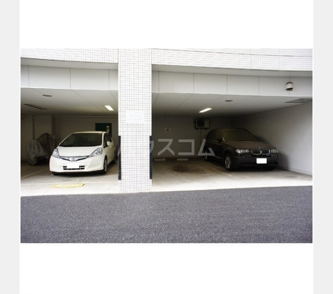 3/7 駐車場