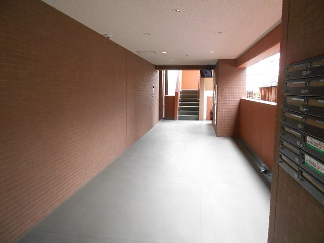 22/30 エントランス