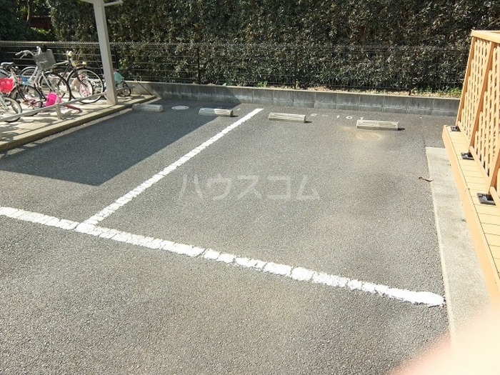 23/25 駐車場