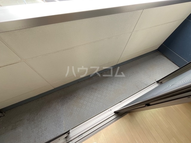 19/27 バルコニー