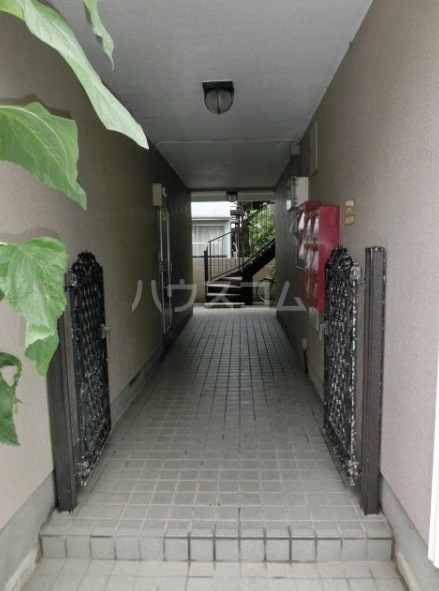 15/25 エントランス