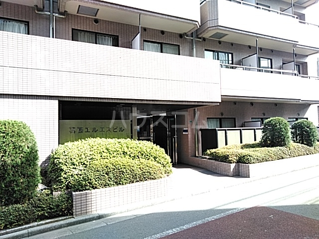 28/30 エントランス