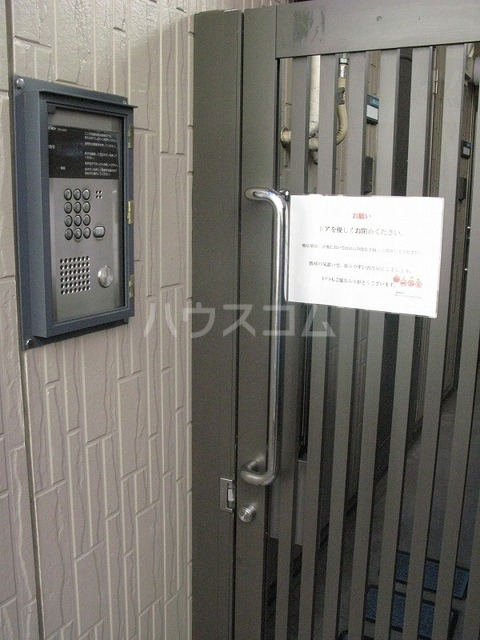 15/20 エントランス