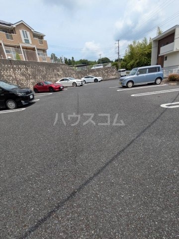 25/30 駐車場