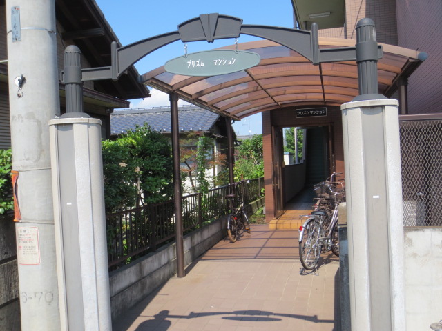 22/30 エントランス