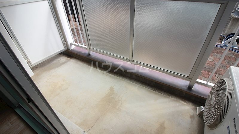 15/27 バルコニー