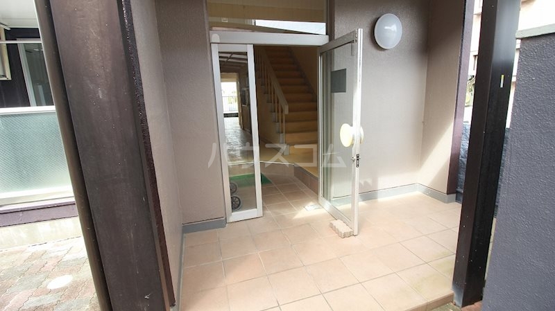 2/8 エントランス