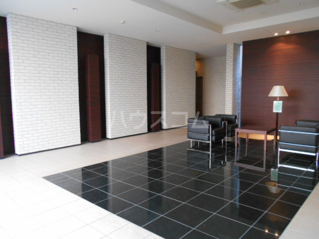 15/26 エントランス