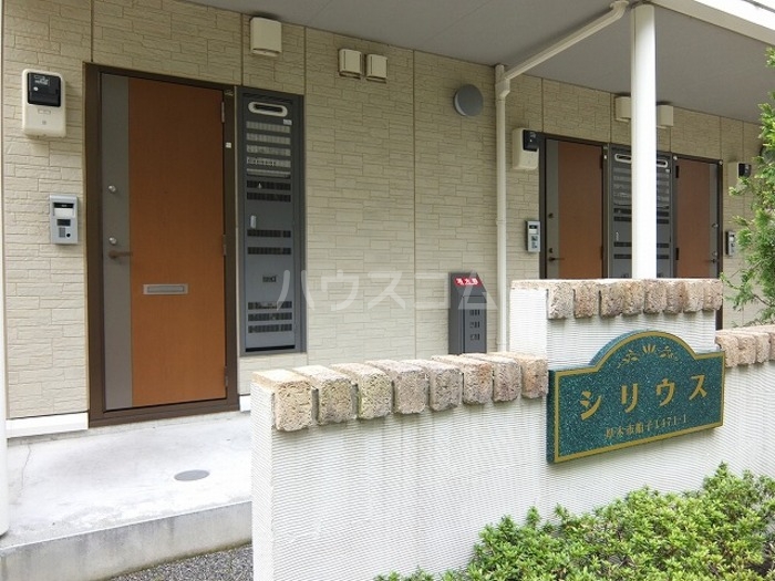 22/28 エントランス